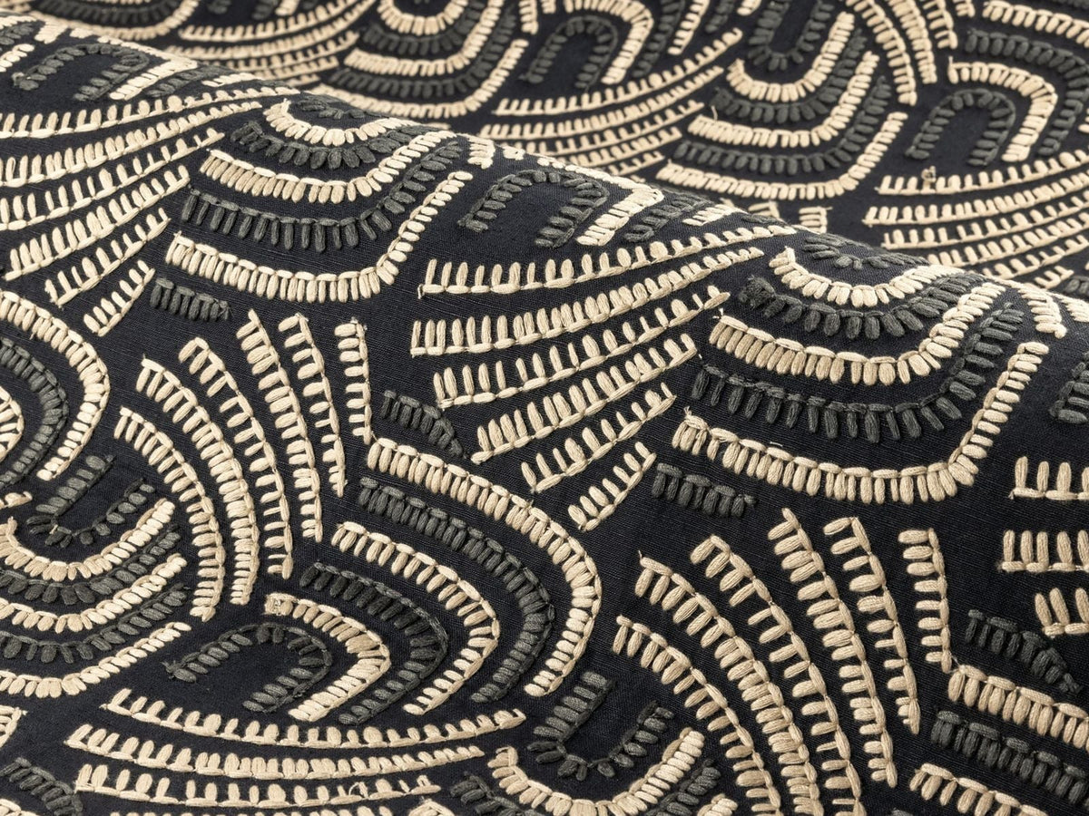 Casamance Mimbeau Piquey 77020423 Noir taupe behang