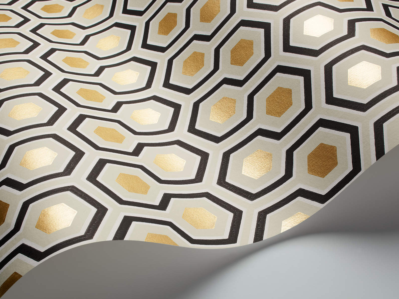 Cole & Son The Contemporary Collection Hicks' Hexagon - 66/8056