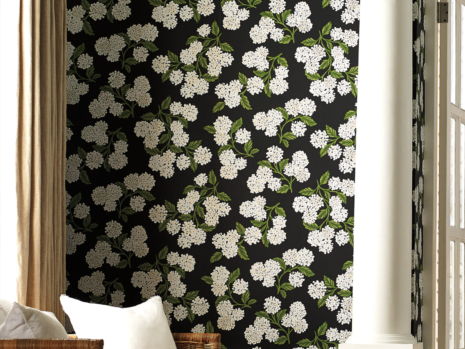 Eijffinger Rifle Paper Co. Hydrangea - 5146