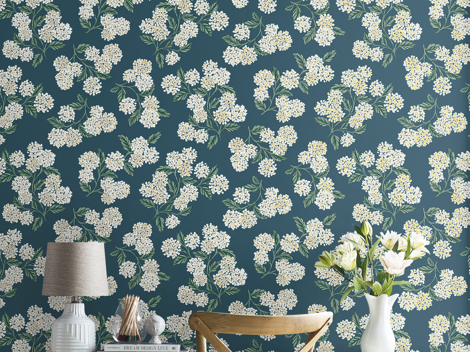 Eijffinger Rifle Paper Co. Hydrangea- 7395