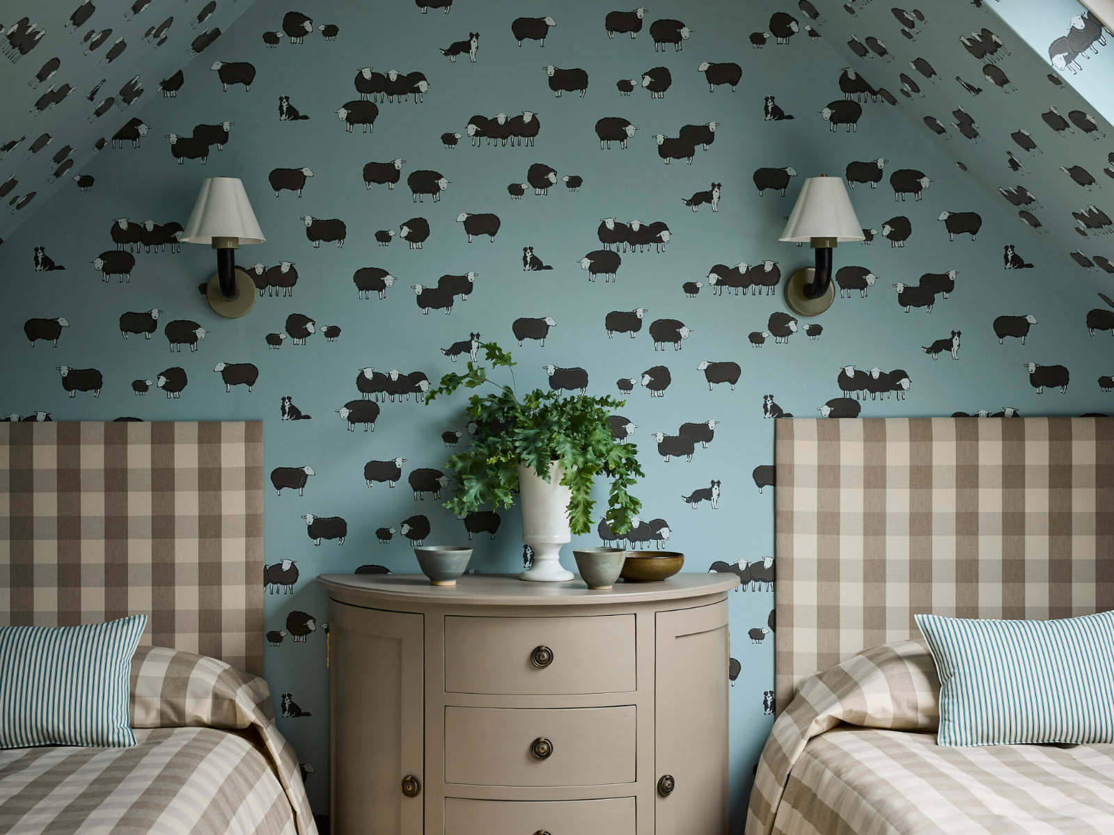 Little Greene Storybook Papers Nip & Lassie Celestial Blue - 0231NICELES