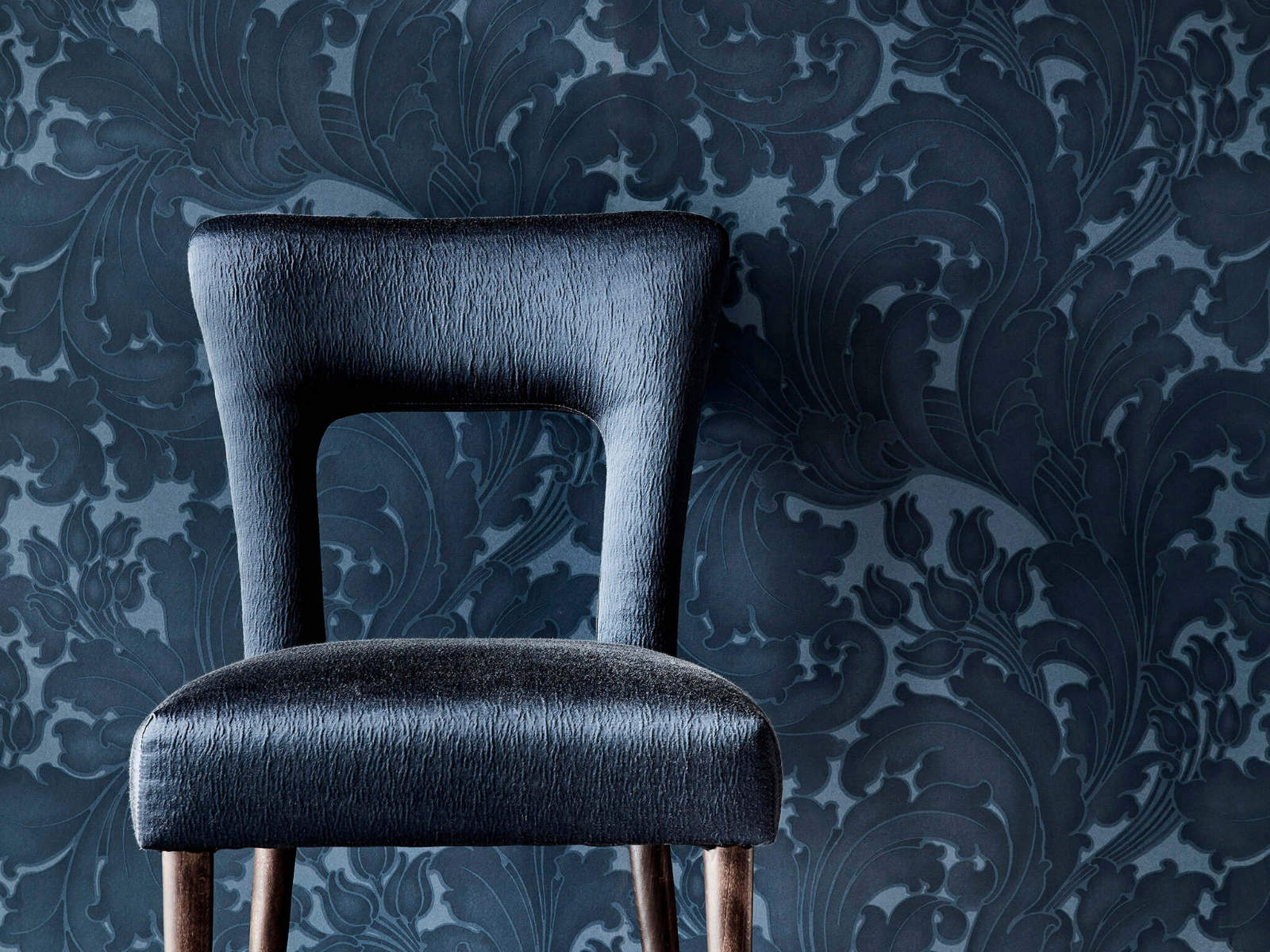 Little Greene Behang National Trust Papers II Tulip - Blue Black
