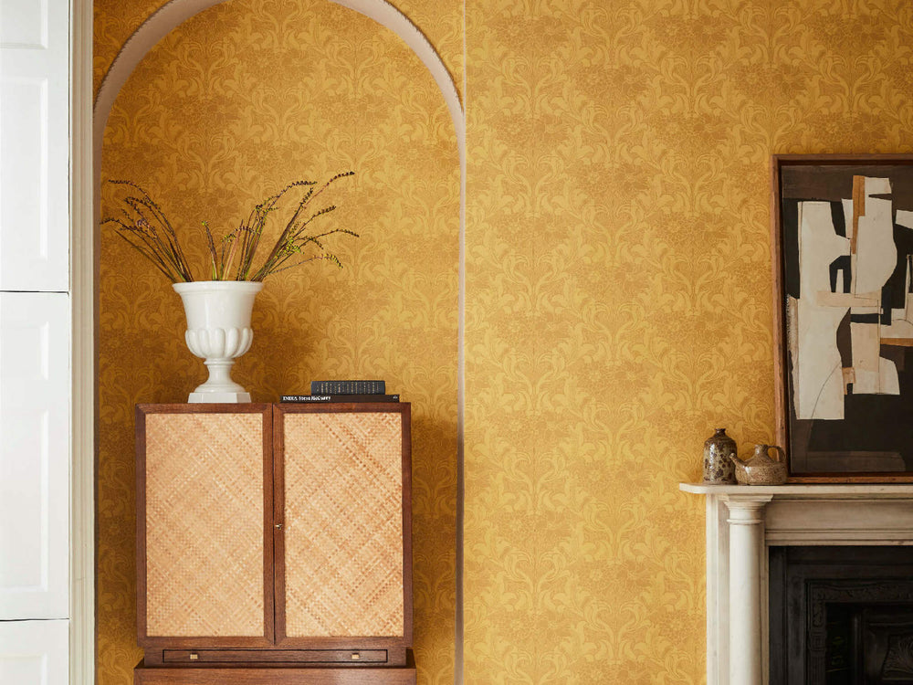 Little Greene Behang National Trust Papers III Dhalia Scroll - Giallo