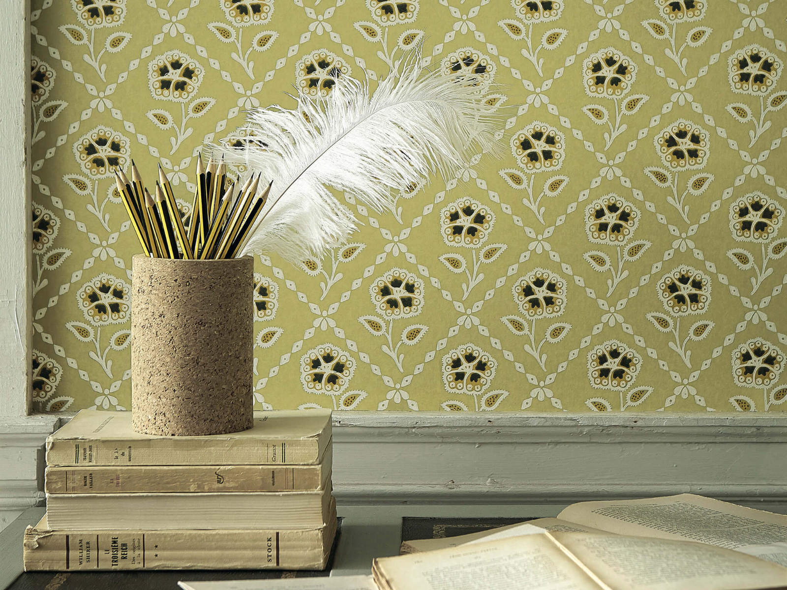 Little Greene Behang Revolution Papers Whitehall  - Moutarde