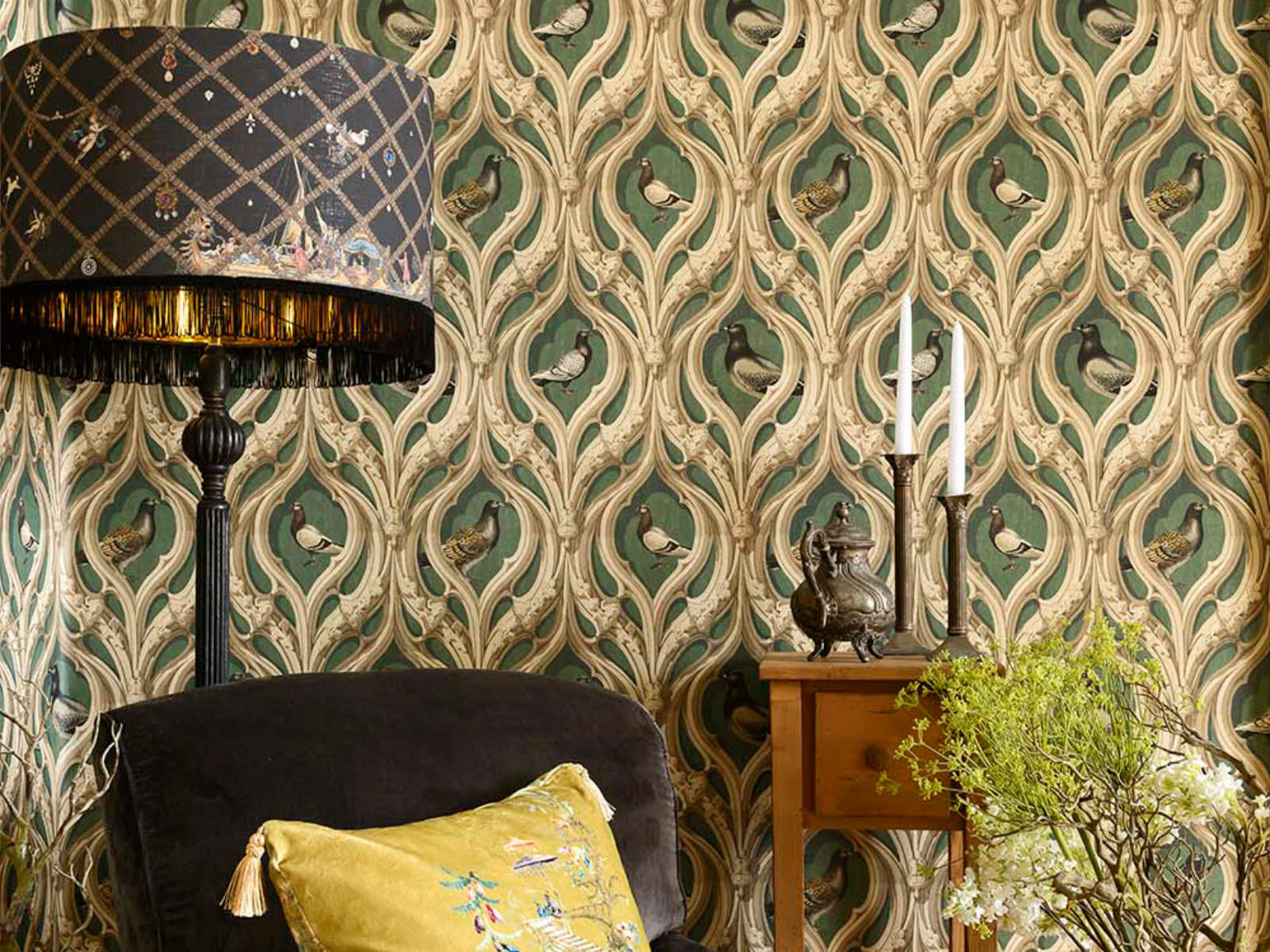 Mind The Gap Le Manoir Manor's Walls - WP20473