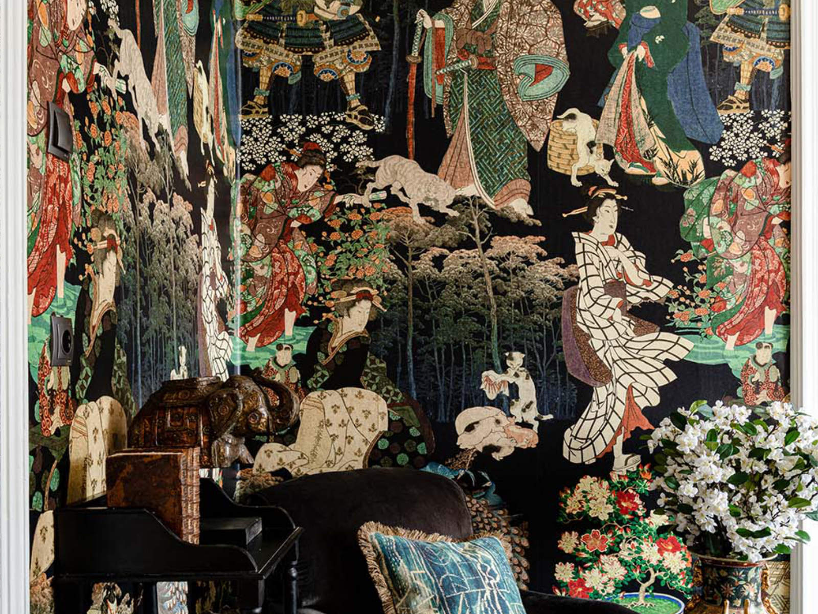 Mind The Gap The Curator's Cabinet Samurai And Geisha - WP20653