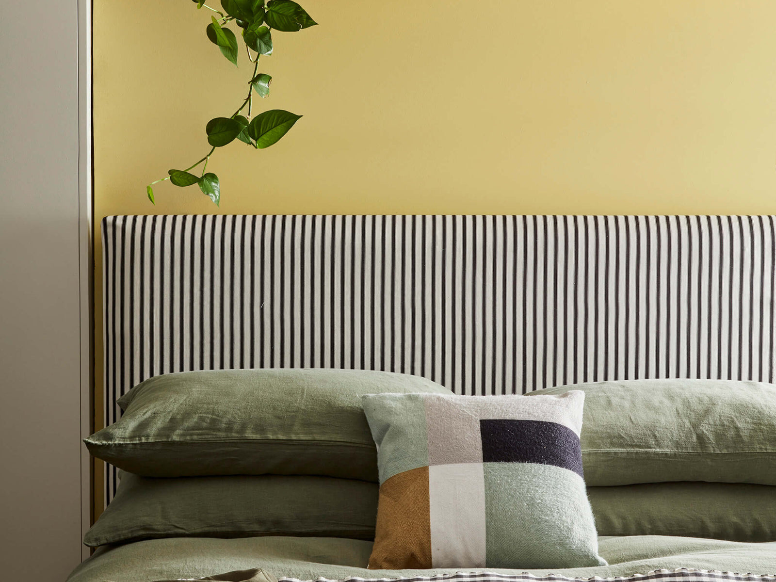 Little Greene Verf Sunlight - 135