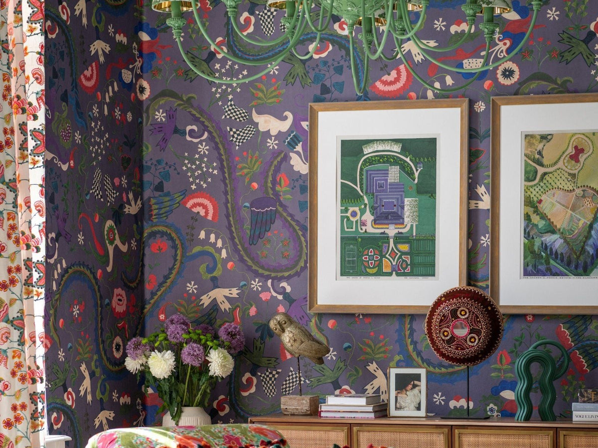 Mind The Gap Transylvanian Rhapsody Dragon Flower Purple WP20943 Purple behang